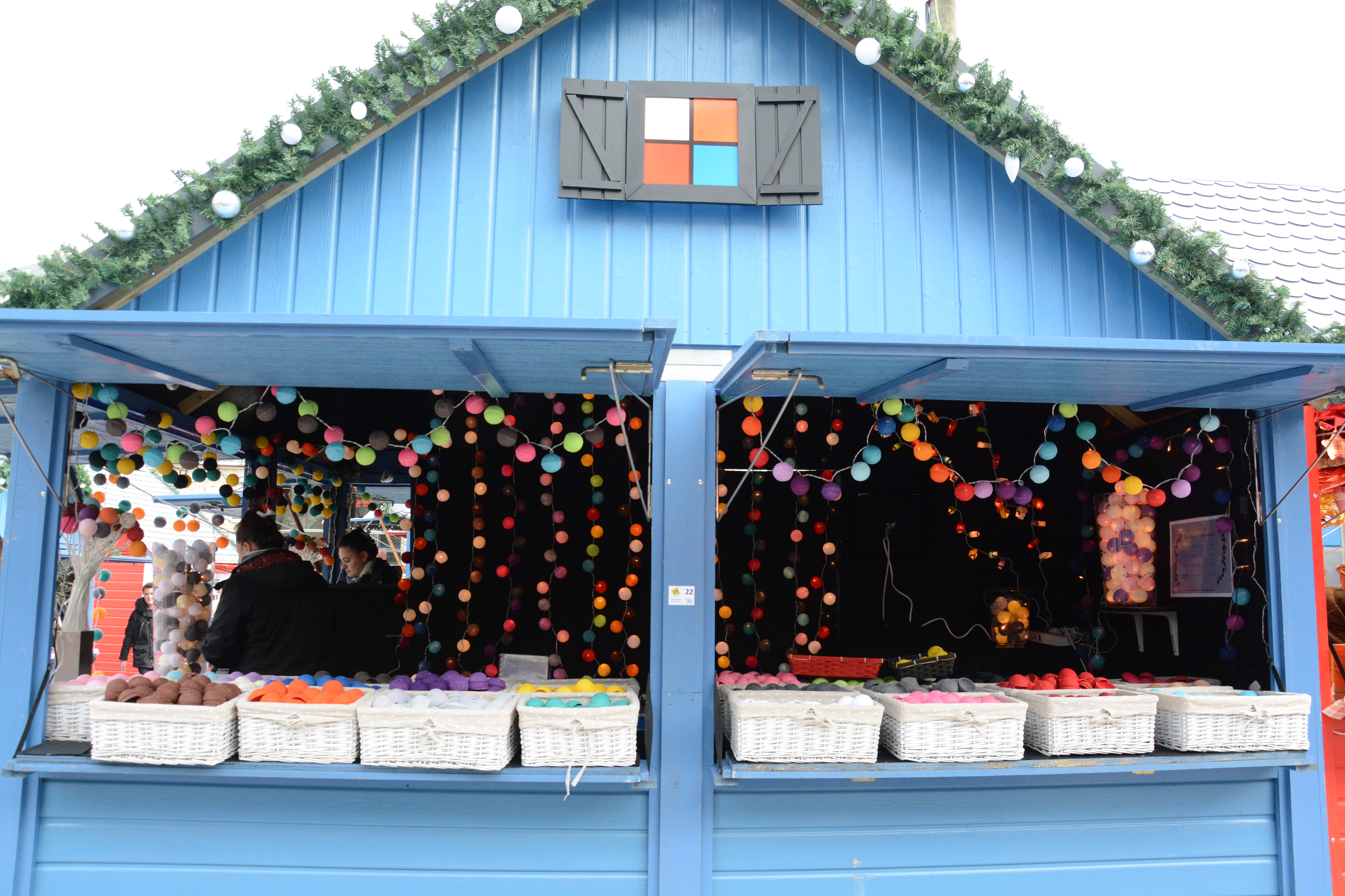 Guirlandes lumineuses en boules de coton